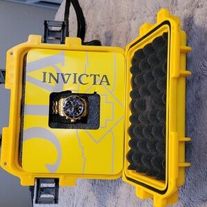 MENS  NEW INVICTA WATCH Never worn